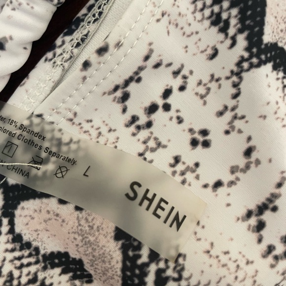 Bikini Set - Picture 2 of 2